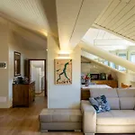 Lucia, Tremezzina Apartment *
