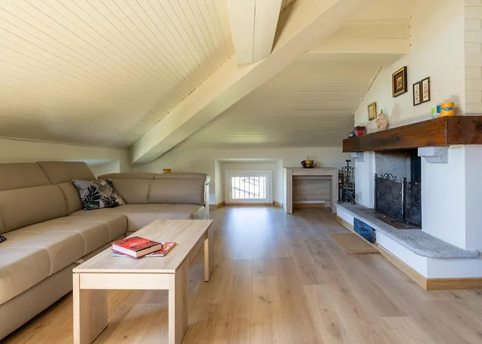 Lucia, Tremezzina Tremezzo