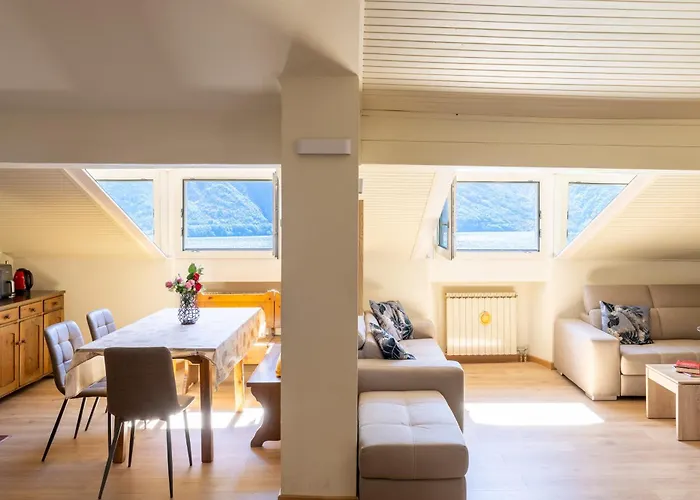 Lucia, Tremezzina Tremezzo