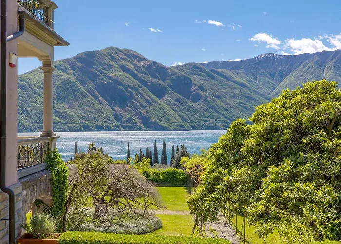 Lucia, Tremezzina * Tremezzo