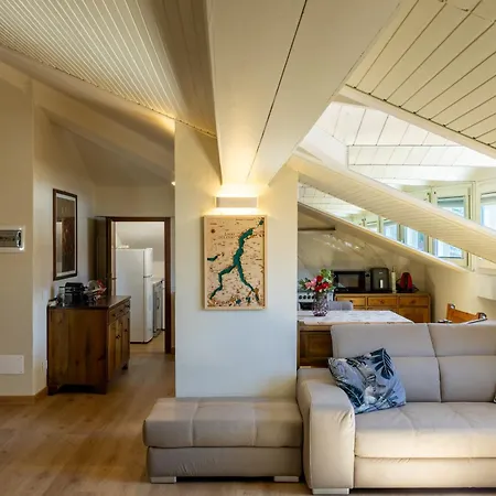 Lucia With View & Private Garden In Tremezzina Lejlighed *